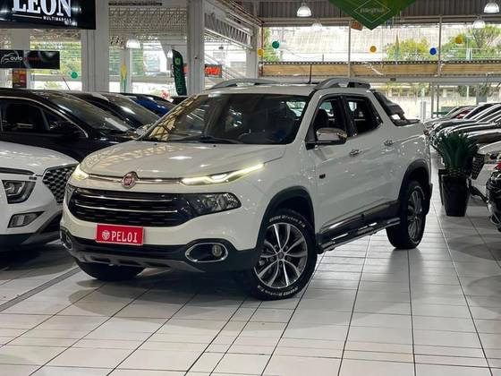 FIAT TORO 2.0 16V TURBO DIESEL RANCH 4WD AT9 FIAT TORO 2.0 16V TURBO DIESEL RANCH 4WD AT9
